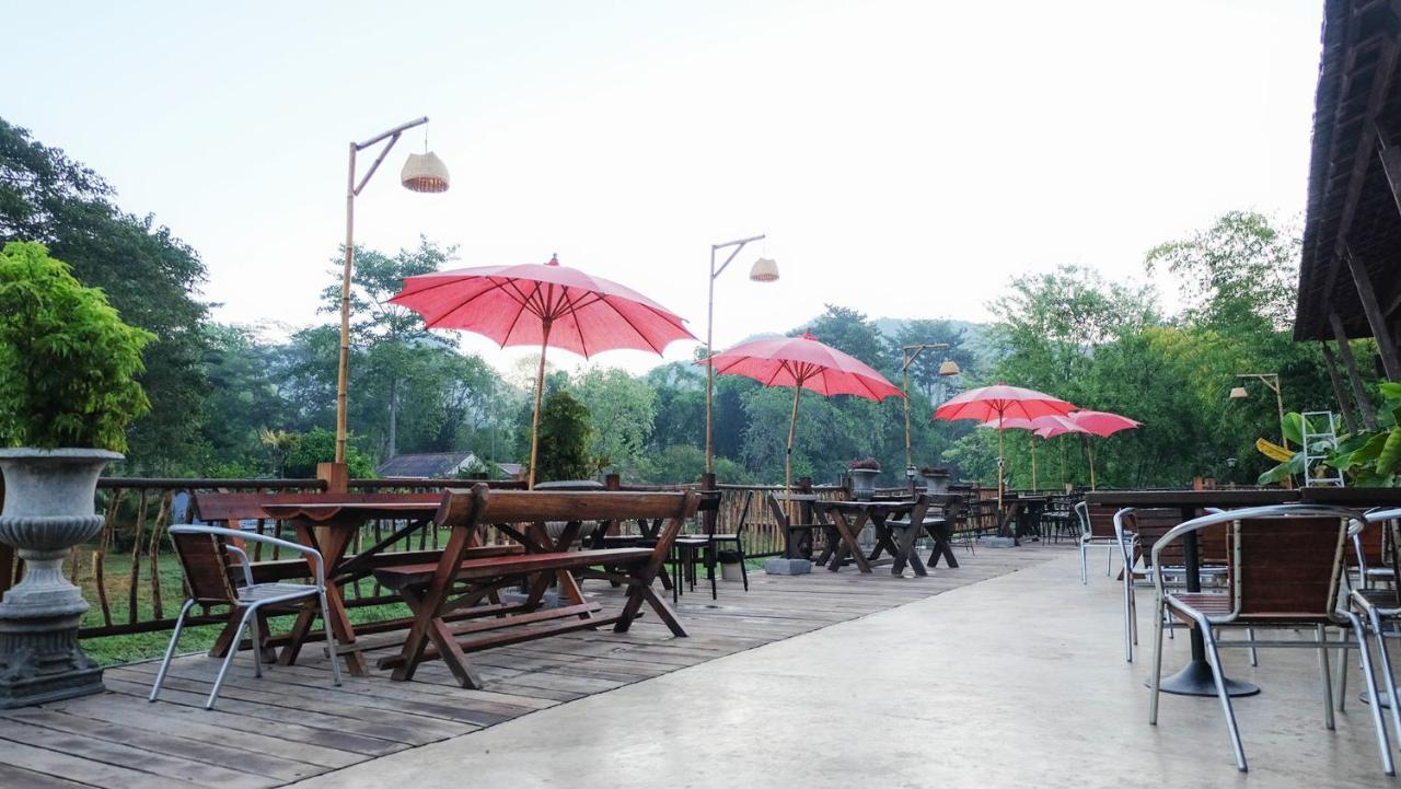 Resort River Corner