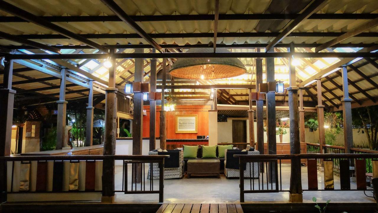 River Corner Resort Pai