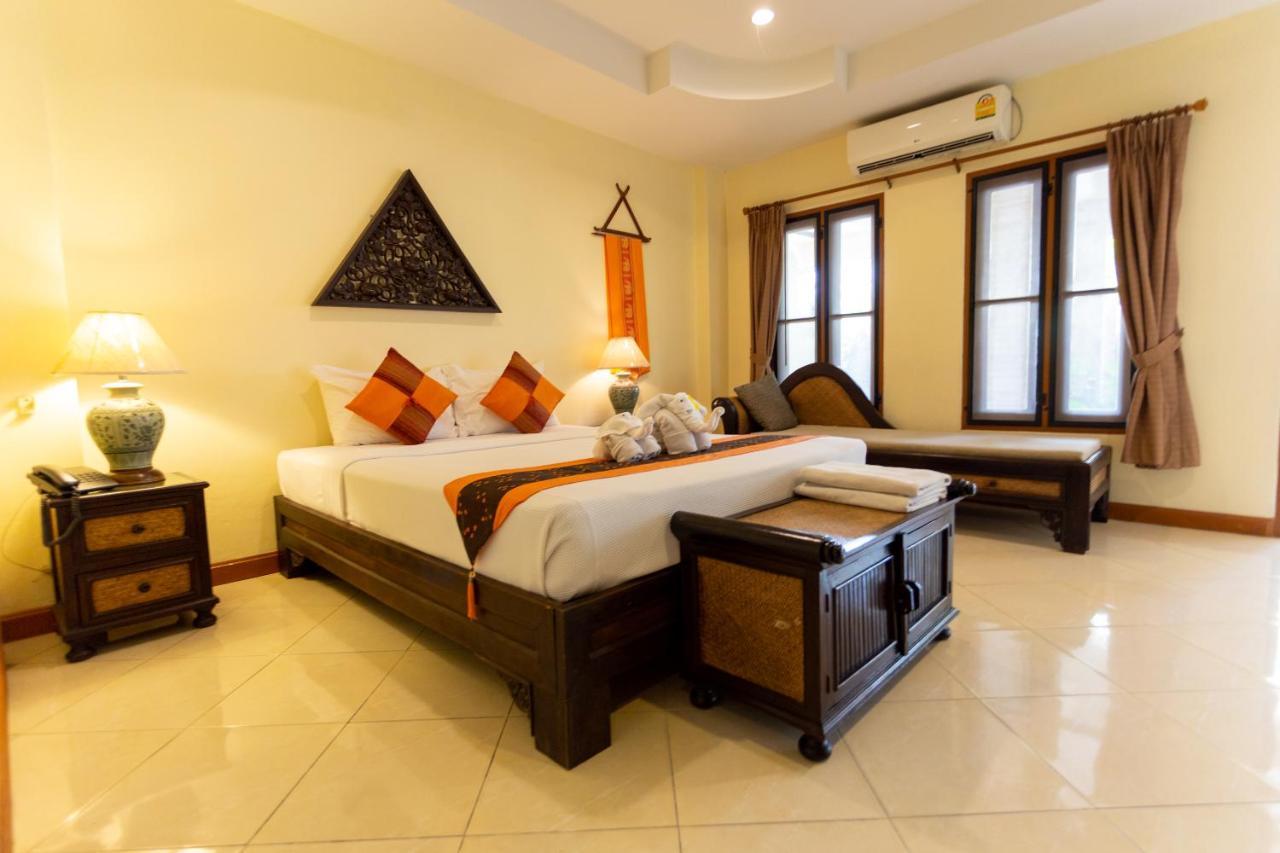 Chang Charlie Inn, Boutique 3* Praia de Jomtien