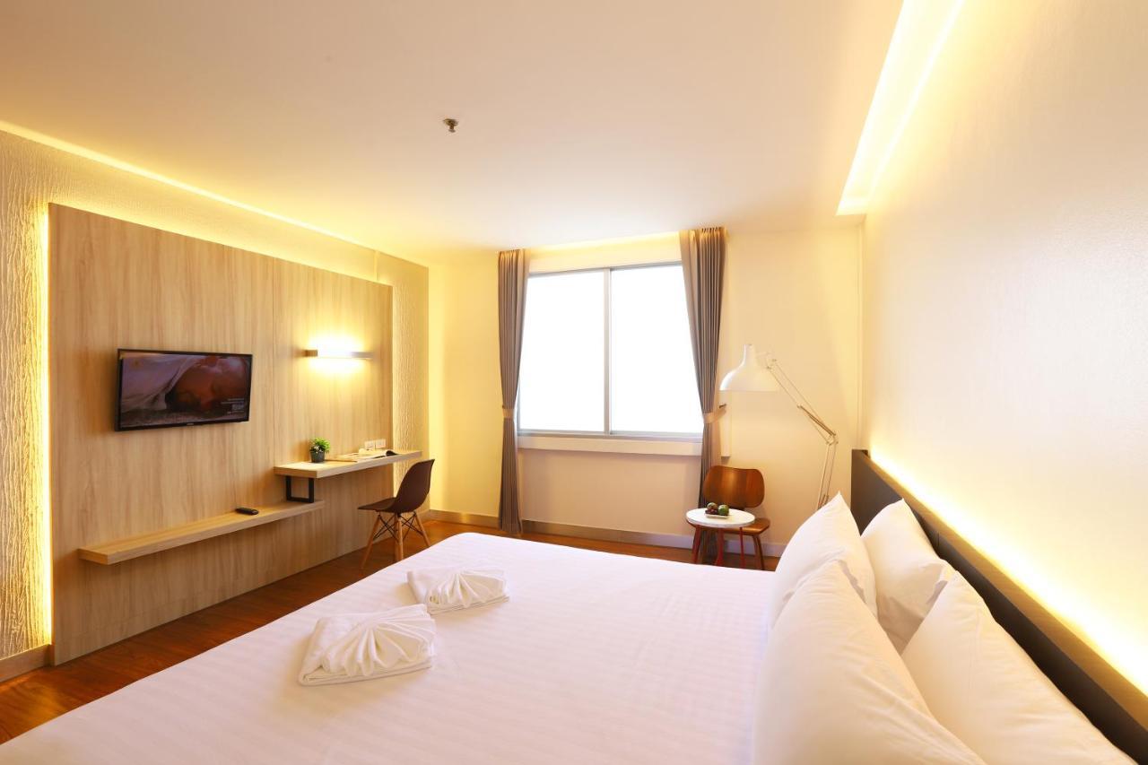 Lee Gardens Plaza - Sha 3*