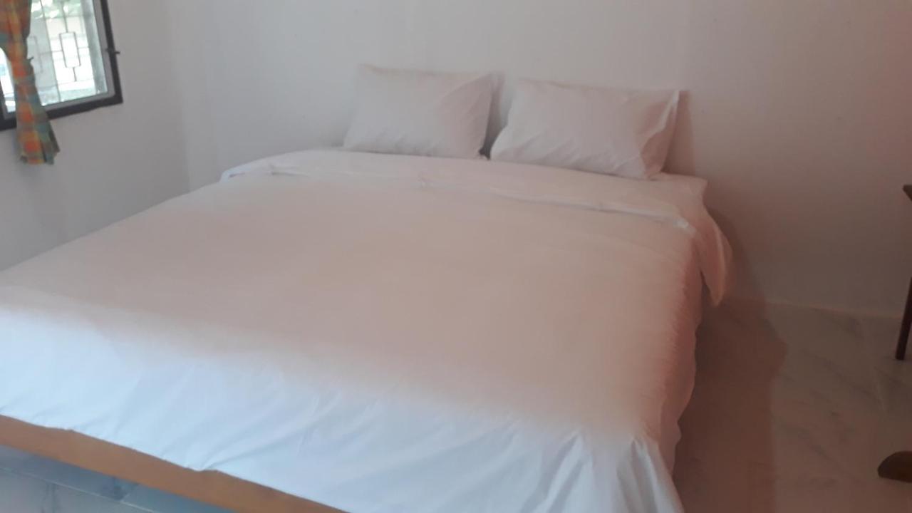 Long Garden Hostel *