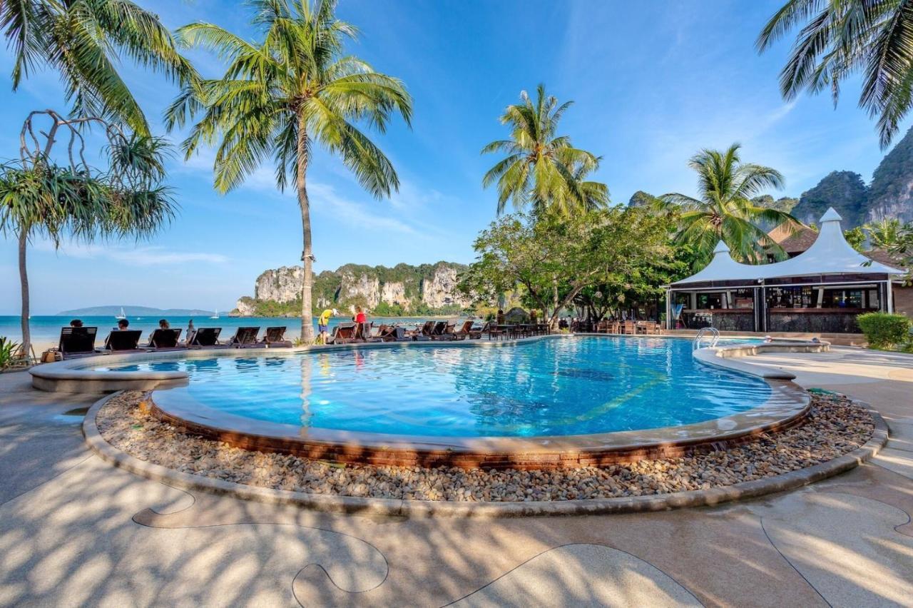 Bay & Resort