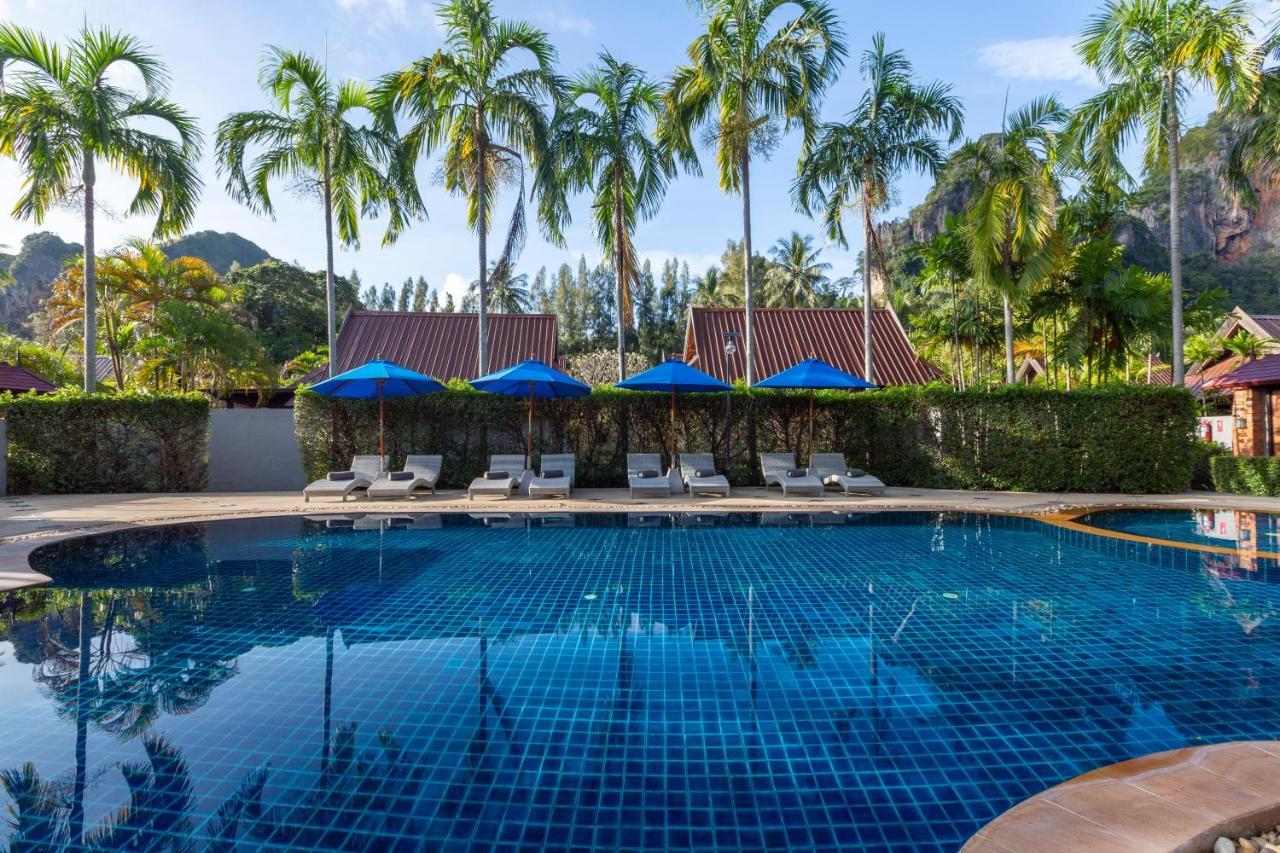Resort Bay & 4*