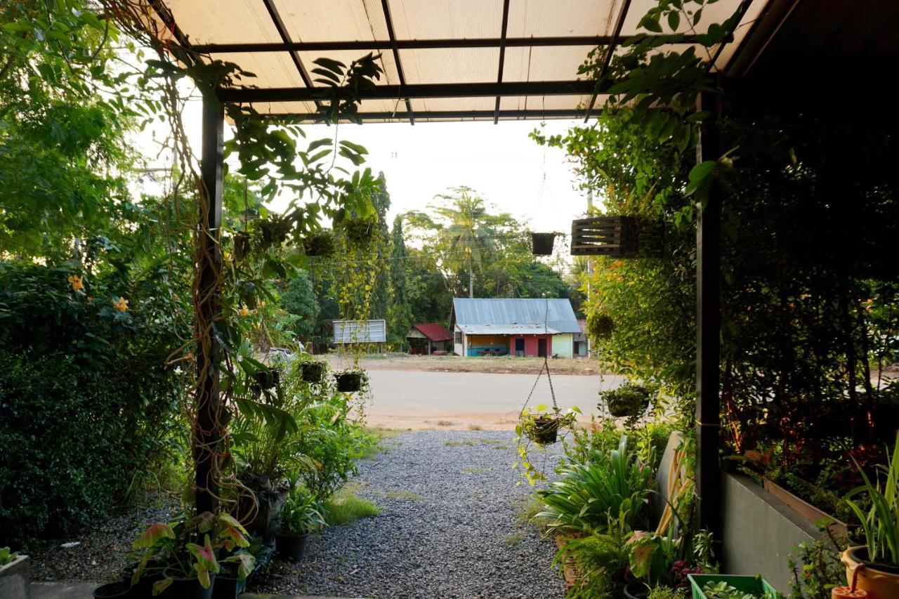 Hotel Lom La Lanta Koh Lanta