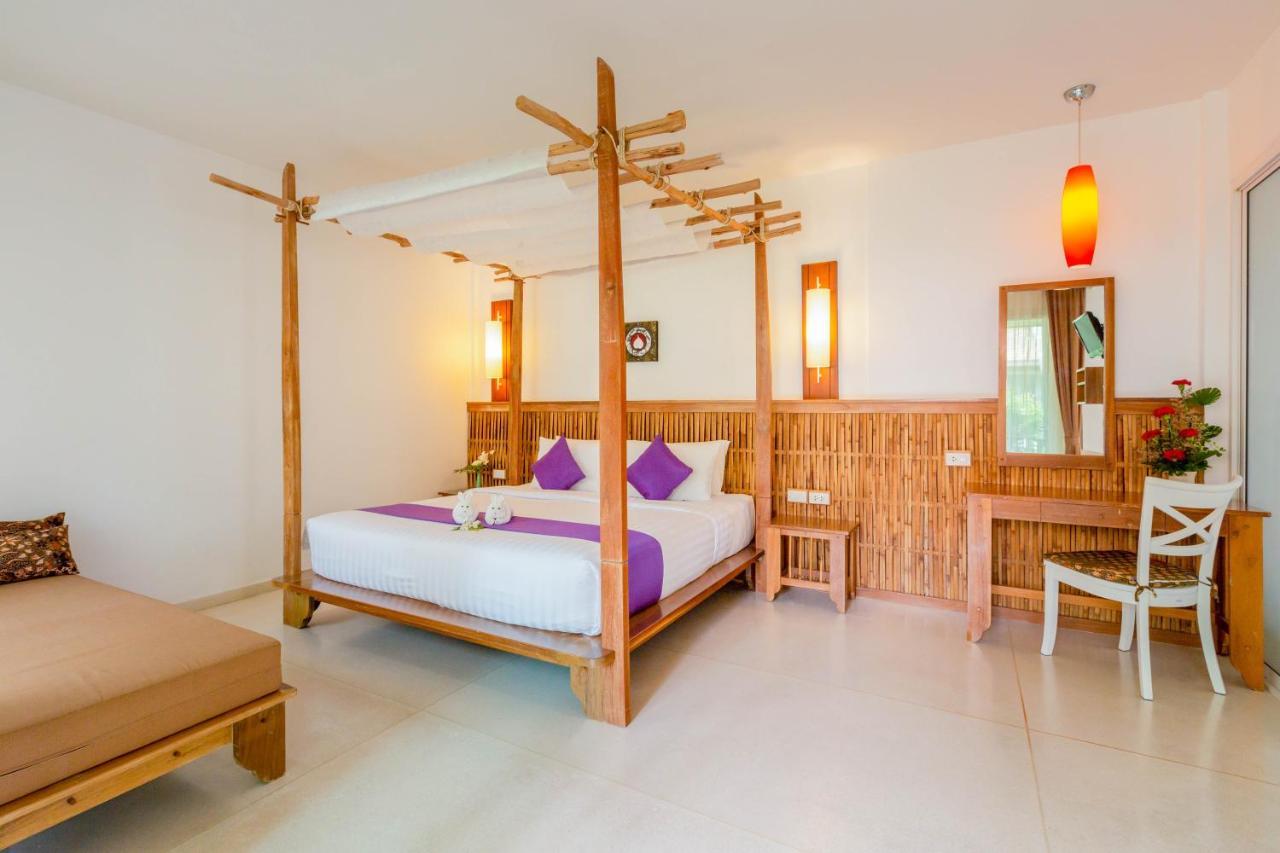 Resort Bay & Railay Beach