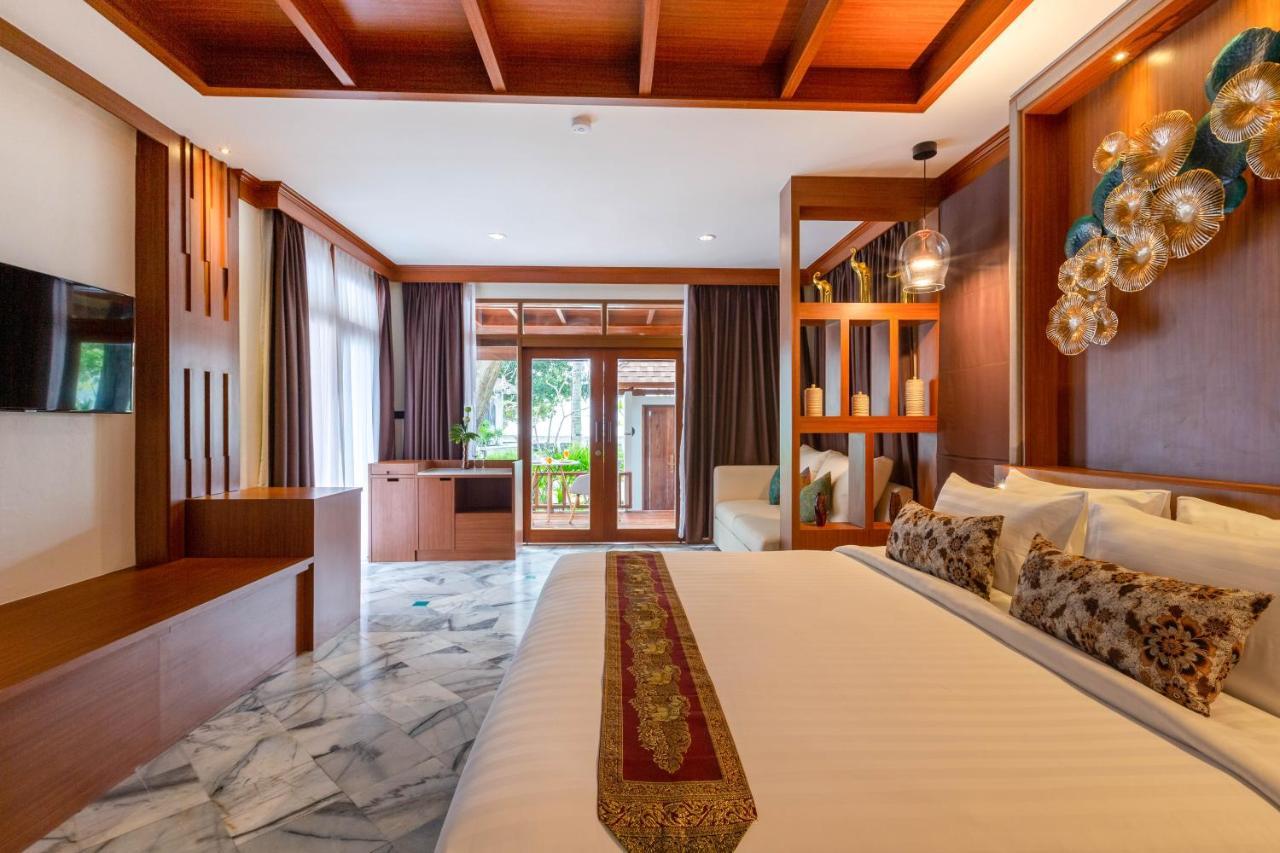 Bay & Resort Railay Beach