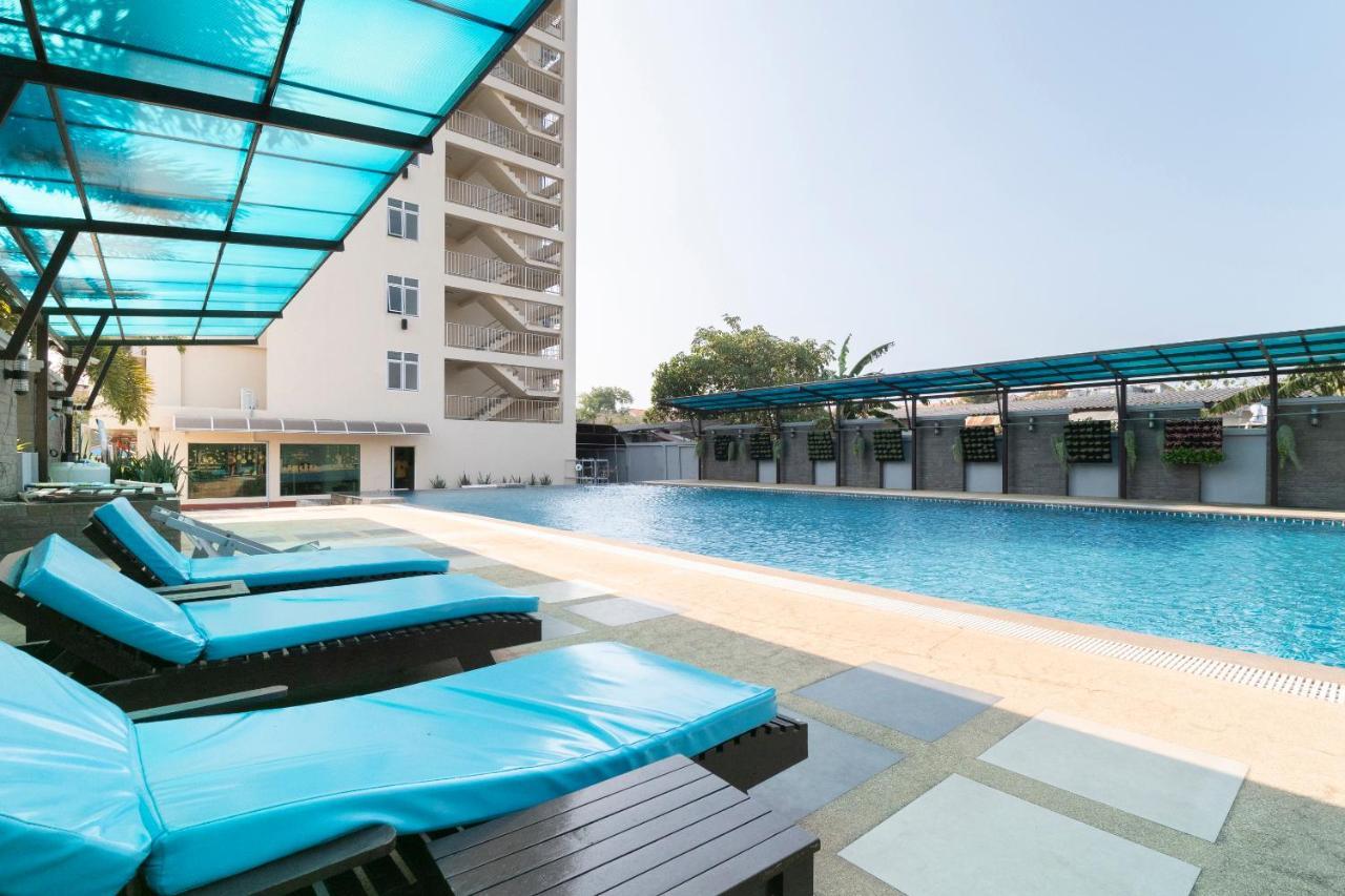 Oyo 829 Royal Thai Hotel 2*