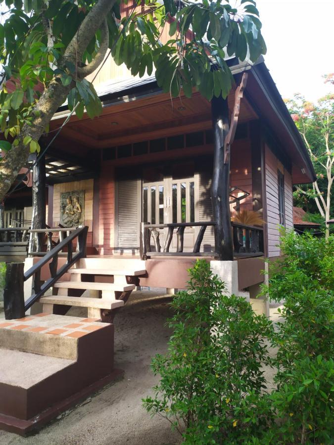 Resort Dewshore Baan Tai