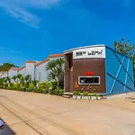 Oyo 446 Get Link Hip Hotel
