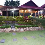 Baan Maikhiangphu Wang Nam Khiao