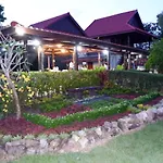 Baan Maikhiangphu Wang Nam Khiao
