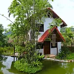 Frog And Catfish Country Inn