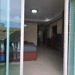 Shiba Guesthouse