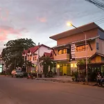 2 Rocks Boutique Hostel