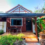 Phi Phi Long Beach Bungalow