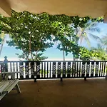 Haad Khuad Resort