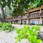 Haad Khuad Resort