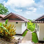 Kalani Bungalows, Haad Yao