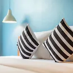 Tiya House Rooms & Cafe