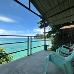 Phi Phi Seaside Bungalow