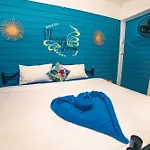 Leo Hostel