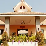 Nok Resort & Hotel