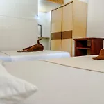 Lux Guesthouse