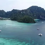 Phi Phi Seaside Bungalow
