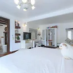 Swiss Valley Hip Resort
