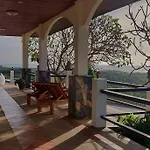 Spacious Villa With Sunset Sea View