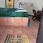Hutofhappiness