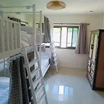 Purple House - Female Only Boutique Hostel