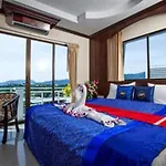 Triple Rund Place Hotel
