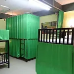 Hugs Guesthouse