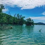 Capital O 729 Amantra Lake View Resort