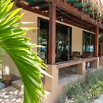 Lanta Riviera Beach Resort