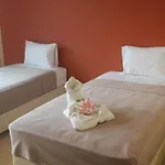Nichakarn Massage & House