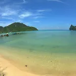 Dee Dee Beach House