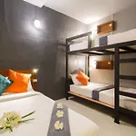 Holiday Station Hostel