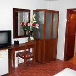 Good Nice 2 Guesthouse