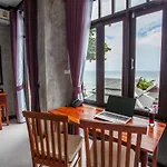 Lanta Corner Resort