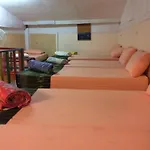 Maddy\'S Hostel