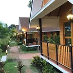 Changpuak Resort Damnoen Saduak