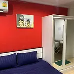 Retox Hotel