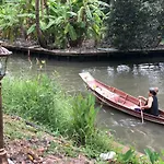 Changpuak Resort Damnoen Saduak