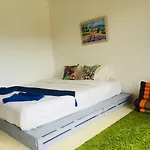 Green Leaf Guesthouse