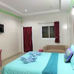 Baansuanjit Resort