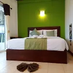 Lanta Longbeach Apartment