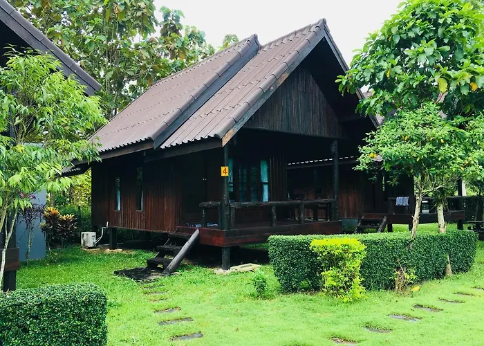 Baan Maikhiangphu Wang Nam Khiao