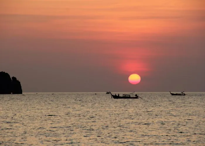 Phi Phi Seaside Bungalow